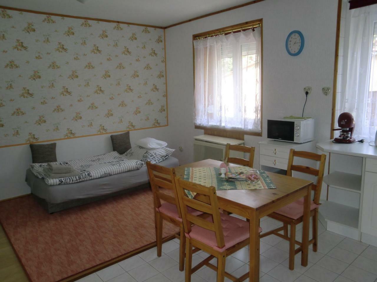 Elizabet Apartment Heviz Exterior photo